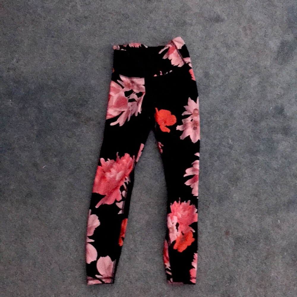 Petite Lulu lemon leggings from Old Navy